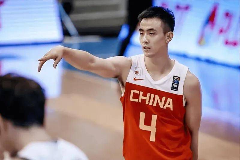 沃格尔:防守能使我们赢球 关键球也是NBA常规赛，凭借着布克的绝杀，太阳客场116-113险胜尼克斯。